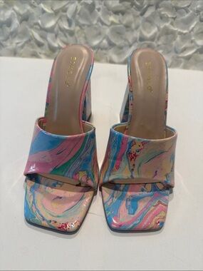 BAMBOO Multicolor Marble-Print Open-Toe Block Heel Mules